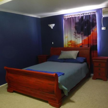 Meekatharra Outback Beach House Kültér fotó